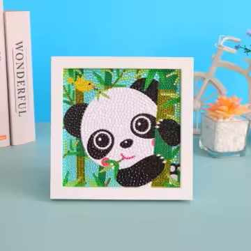 Diamond Painting Panda eet blaadje met Ronde steentjes 16x16cm